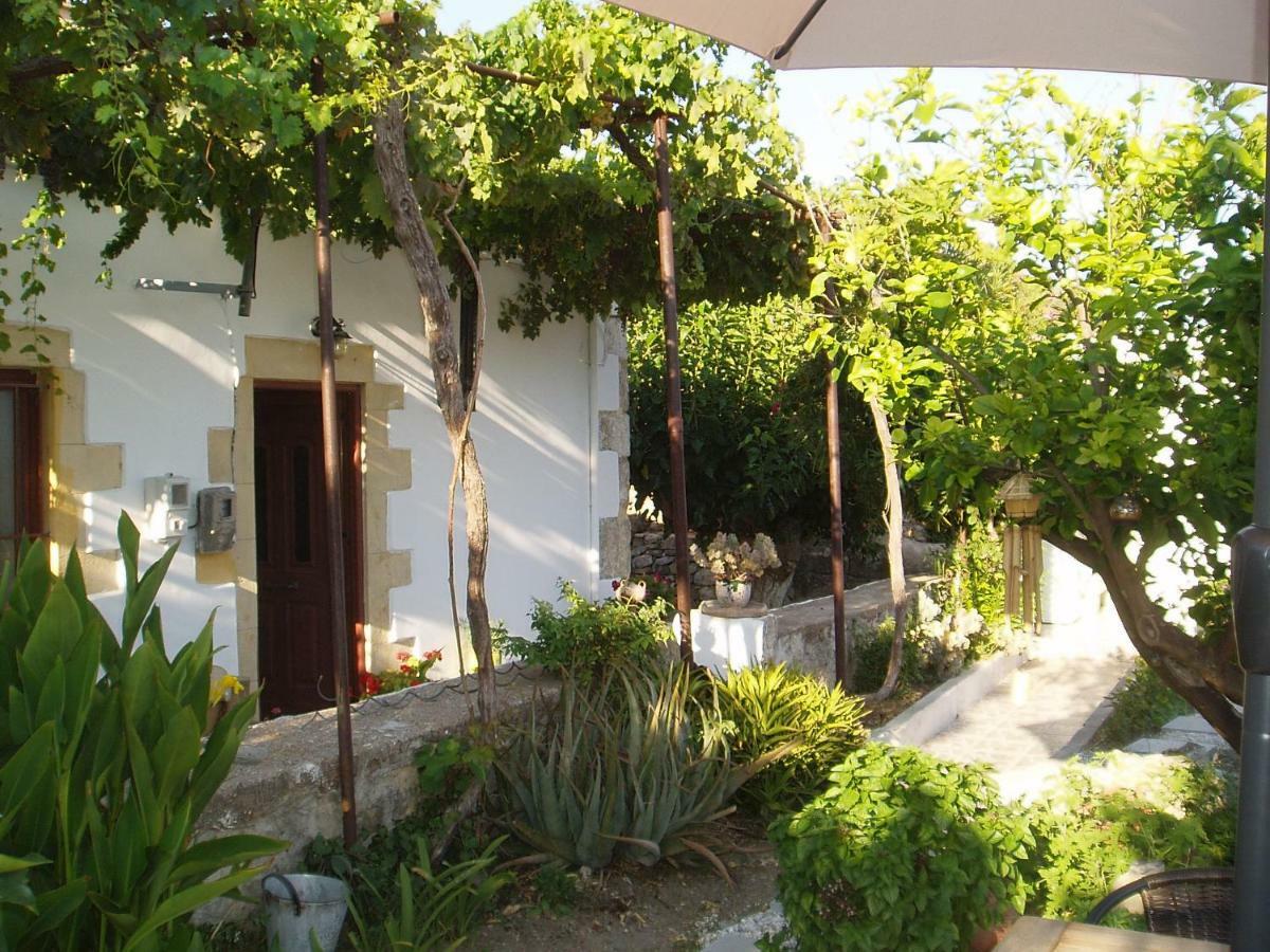 Appartement Ostria'S House à Kíssamos Extérieur photo